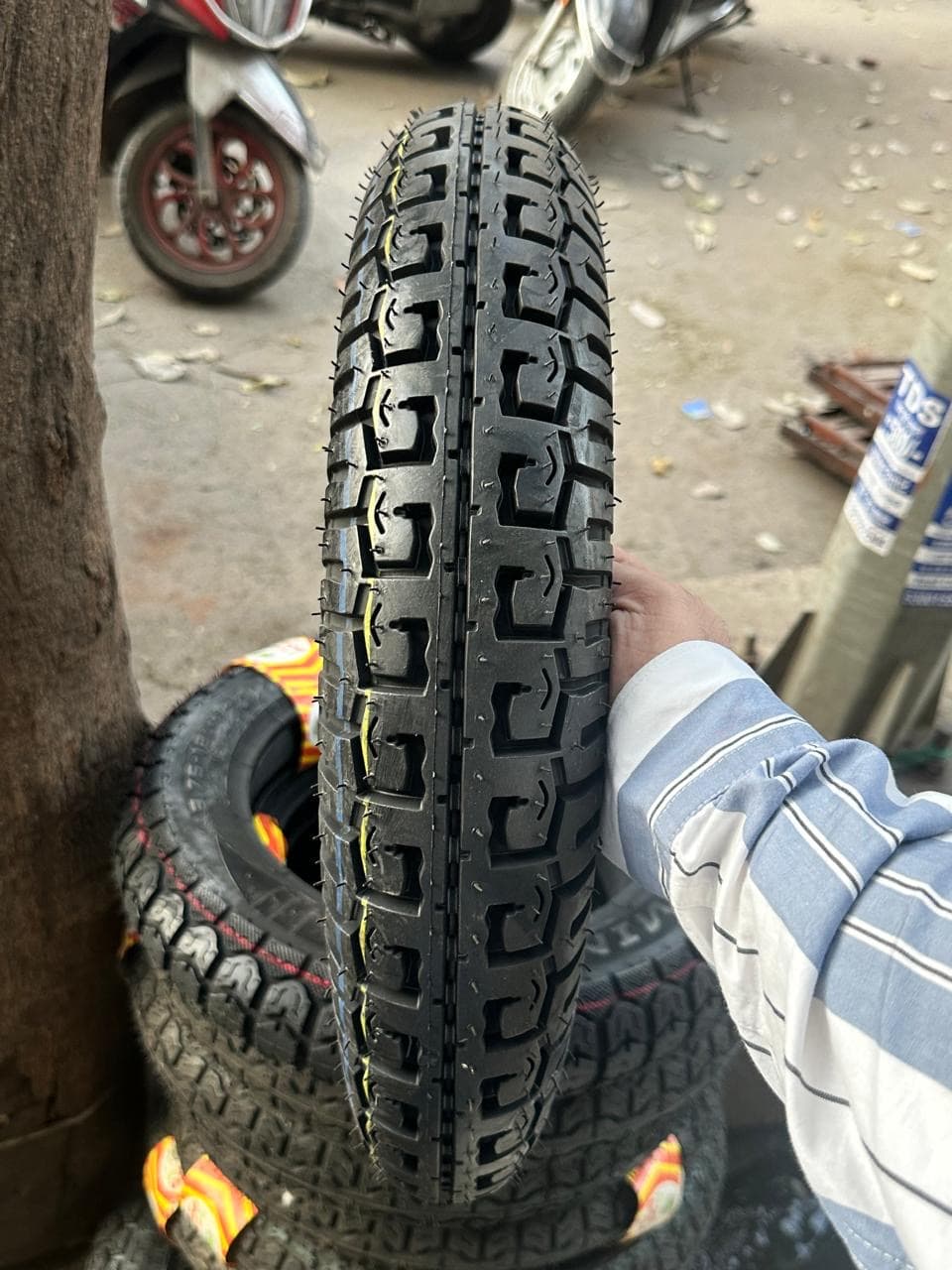 MiniGold TVS 3.75.12 (Tyre+Tube)